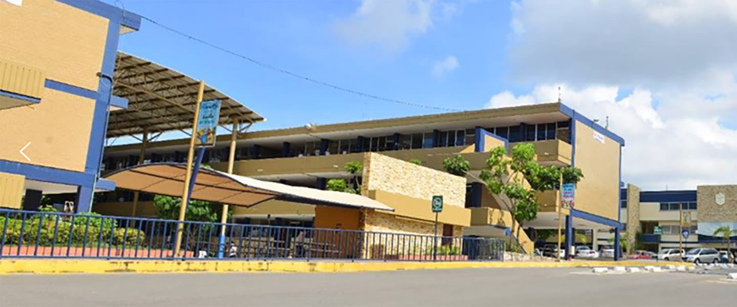 Colegio Felix de Jesus Rougier building. A building with a fence around it