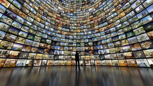 Wall of monitors for blog post